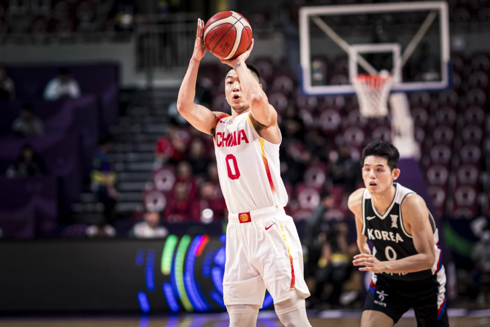 确实是郭士, 上非常机敏