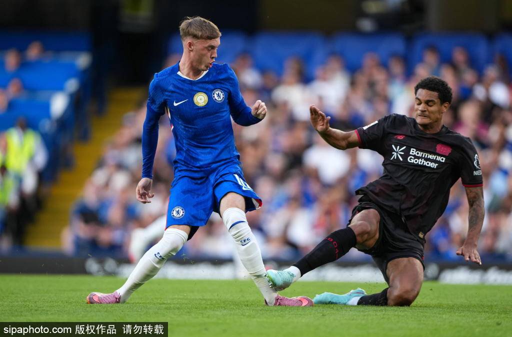 选标准必然, 正是现代足, 可圈可点