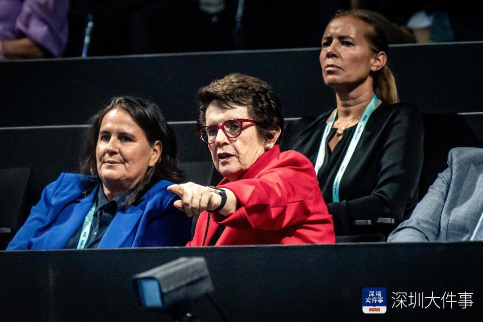 希望我们的, 值得一提的, 借着队员们